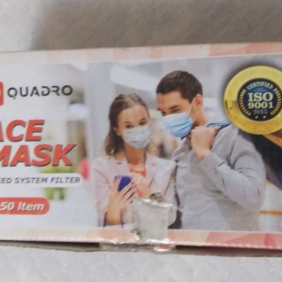 NWT Face mask , box of 50 - Picture 2 of 5